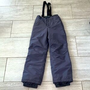 Iceburg Grey snow pants size youth 14/16. The pants are in very good condition.